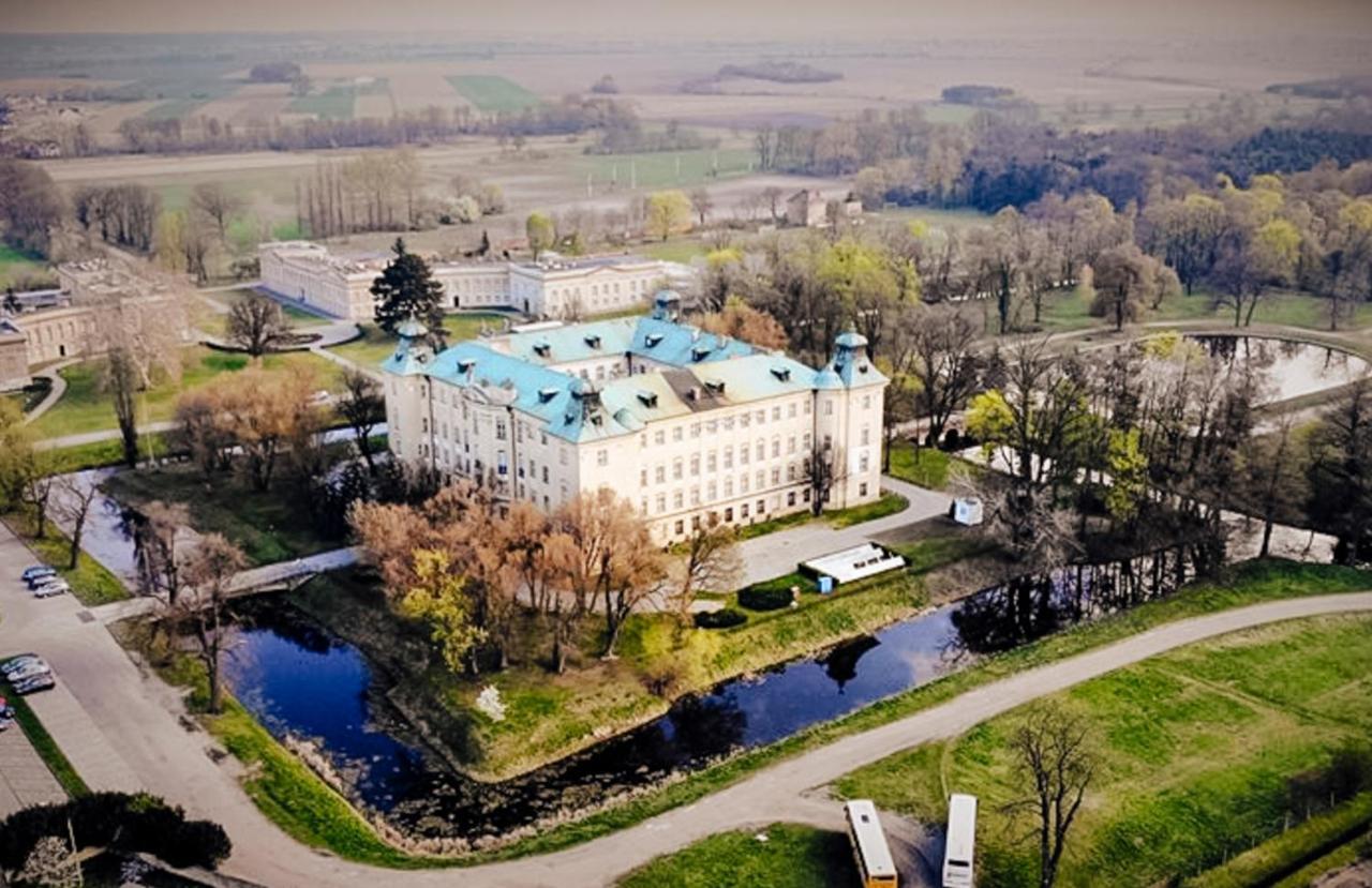 Hotel Zamek Krolewski W Rydzynie 3*